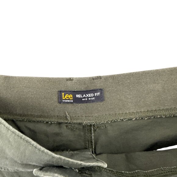 Lee Women's Relaxed Fit Mid Rise Cargo Shorts Olive Green Outdoor Hiking - Picture 4 of 10